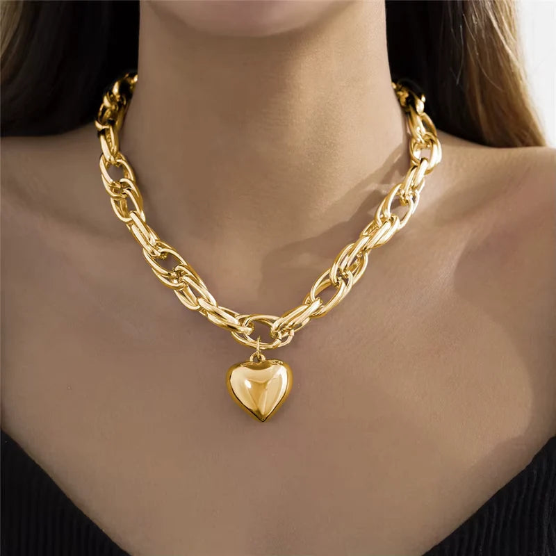 Collana Cuore con Finitura Lucida Dorata o Argentata